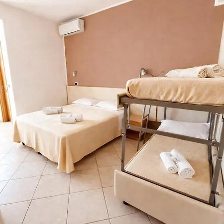Hotel Favorita Easy Stay B&B