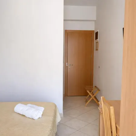 호텔 Hotel Favorita Easy Stay B&B 체제나티코