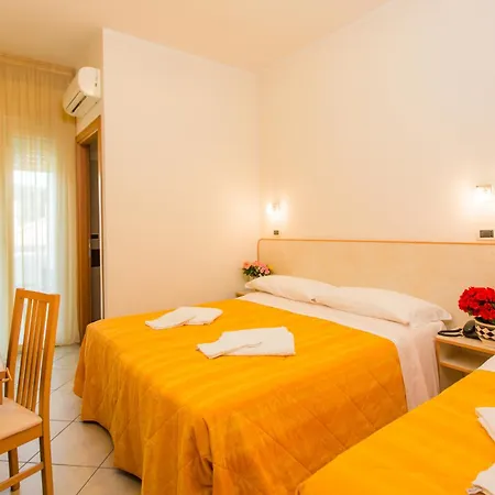 Favorita Easy Hotel 3*