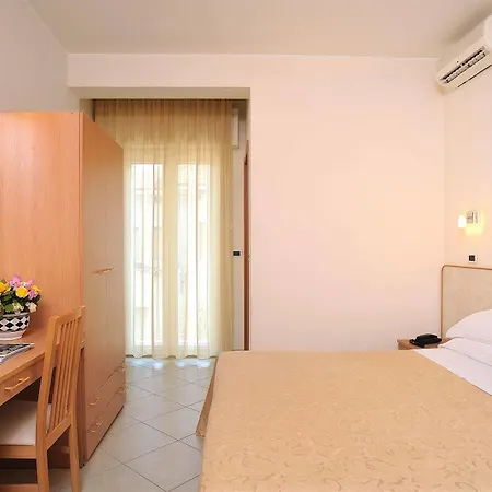 Hotell Favorita Cesenatico