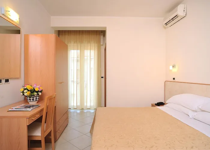 Hotel Favorita Easy Only Cesenatico