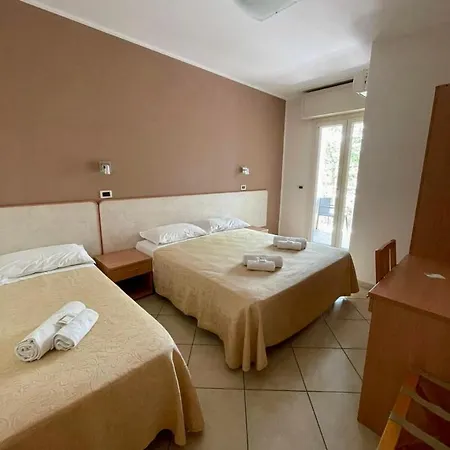 Favorita 3* Cesenatico