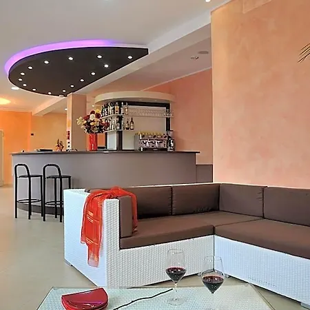 Hotel Favorita Easy 3*