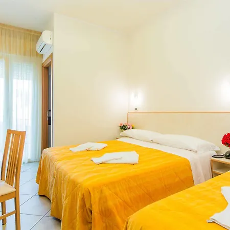 Favorita Hotel 3*