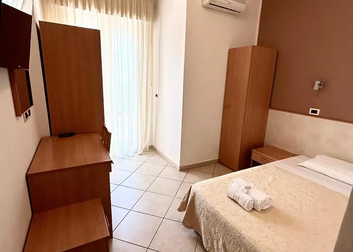 Favorita فندق تْشيزيناتيكو